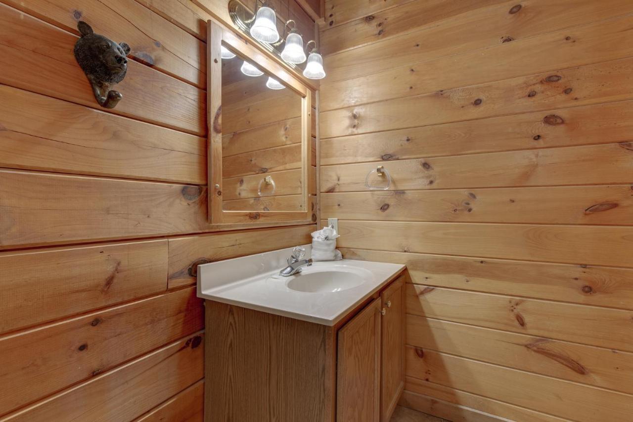 Wildwood Cove, 2 Bedrooms, Fireplace, Wifi, Jetted Tub, Hot Tub, Sleeps 6 세비어빌 외부 사진
